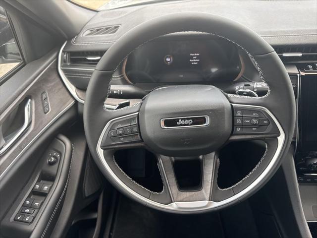 new 2025 Jeep Grand Cherokee car, priced at $47,946