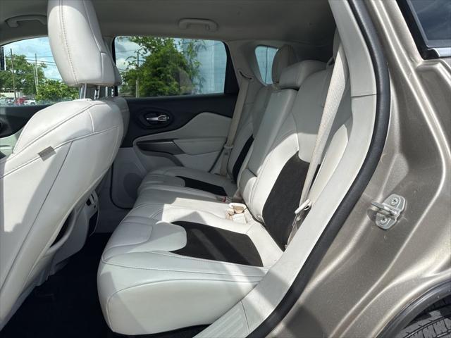 used 2021 Jeep Cherokee car, priced at $16,995