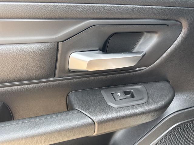 new 2025 Ram 1500 car, priced at $41,342