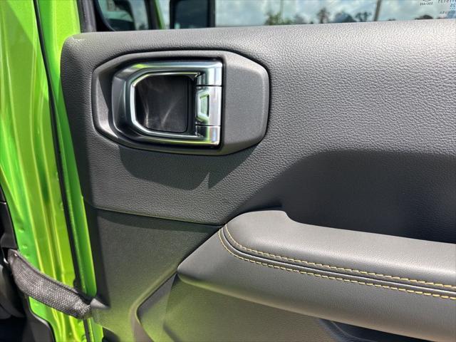 new 2025 Jeep Gladiator car, priced at $49,393
