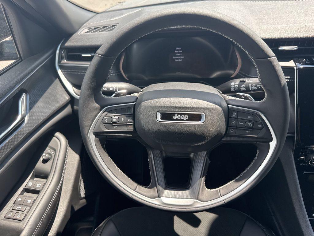 new 2025 Jeep Grand Cherokee L car, priced at $42,875
