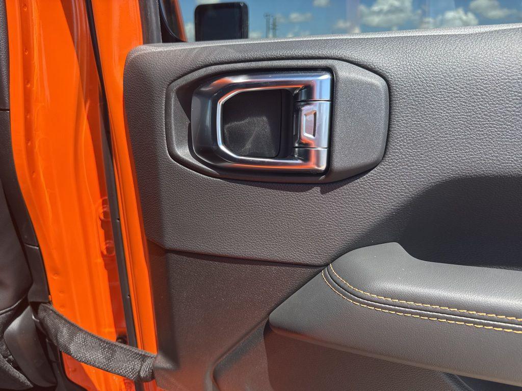 new 2025 Jeep Wrangler car, priced at $57,205