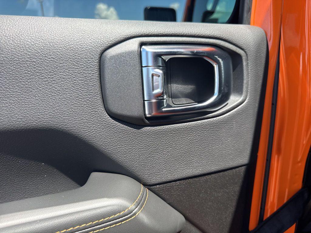 new 2025 Jeep Wrangler car, priced at $57,205