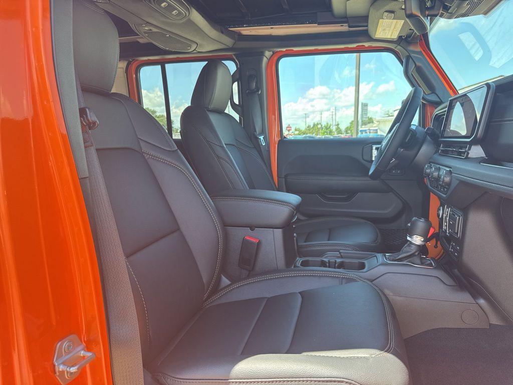 new 2025 Jeep Wrangler car, priced at $57,205