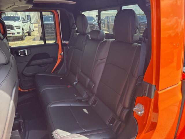 new 2025 Jeep Gladiator car, priced at $57,370