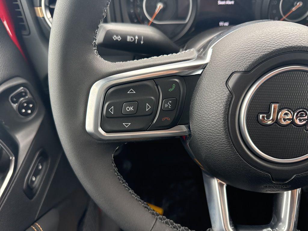 new 2025 Jeep Wrangler car, priced at $47,215