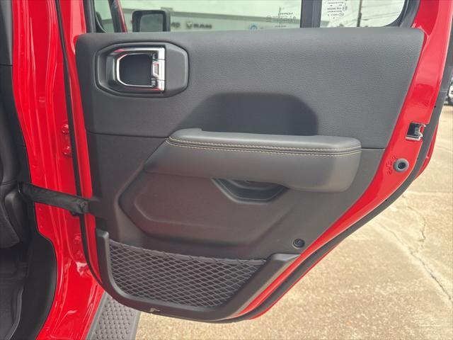 new 2025 Jeep Wrangler car, priced at $52,322