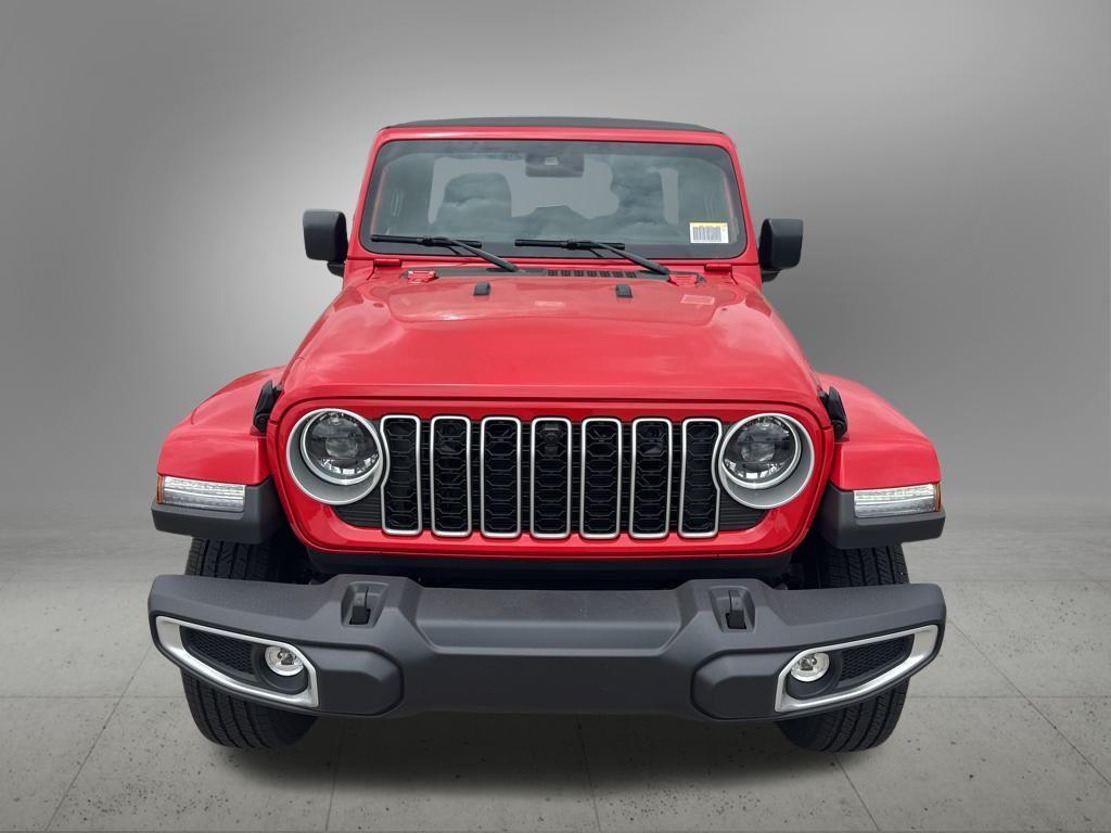 new 2025 Jeep Wrangler car, priced at $47,215