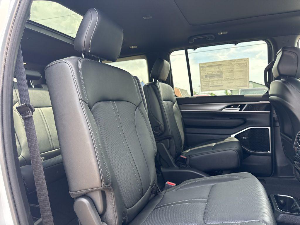 new 2025 Jeep Wagoneer L car, priced at $83,500