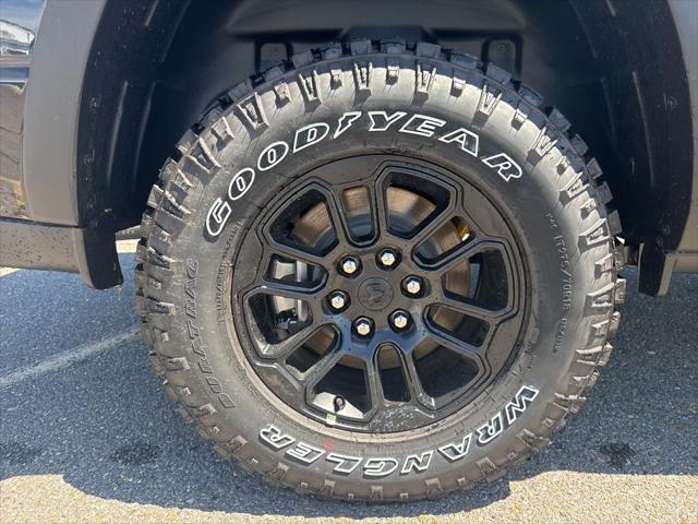 new 2025 Ram 1500 car, priced at $72,369