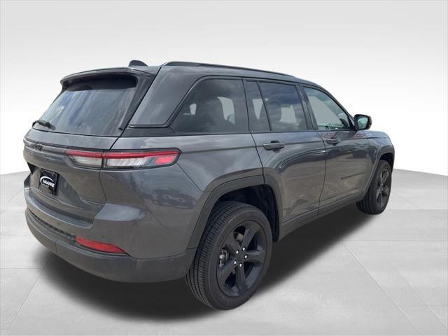 new 2025 Jeep Grand Cherokee car, priced at $38,774