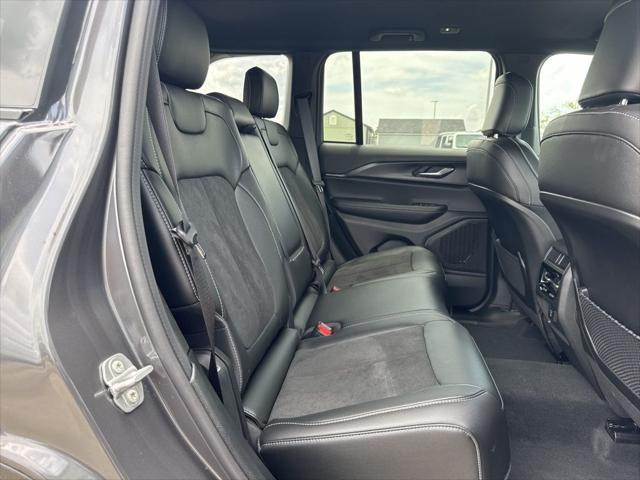 new 2025 Jeep Grand Cherokee car, priced at $38,774