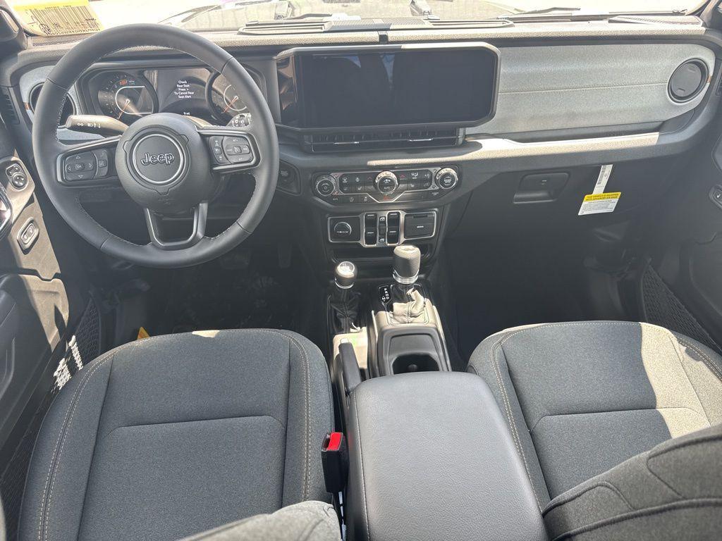 new 2025 Jeep Wrangler car, priced at $47,035