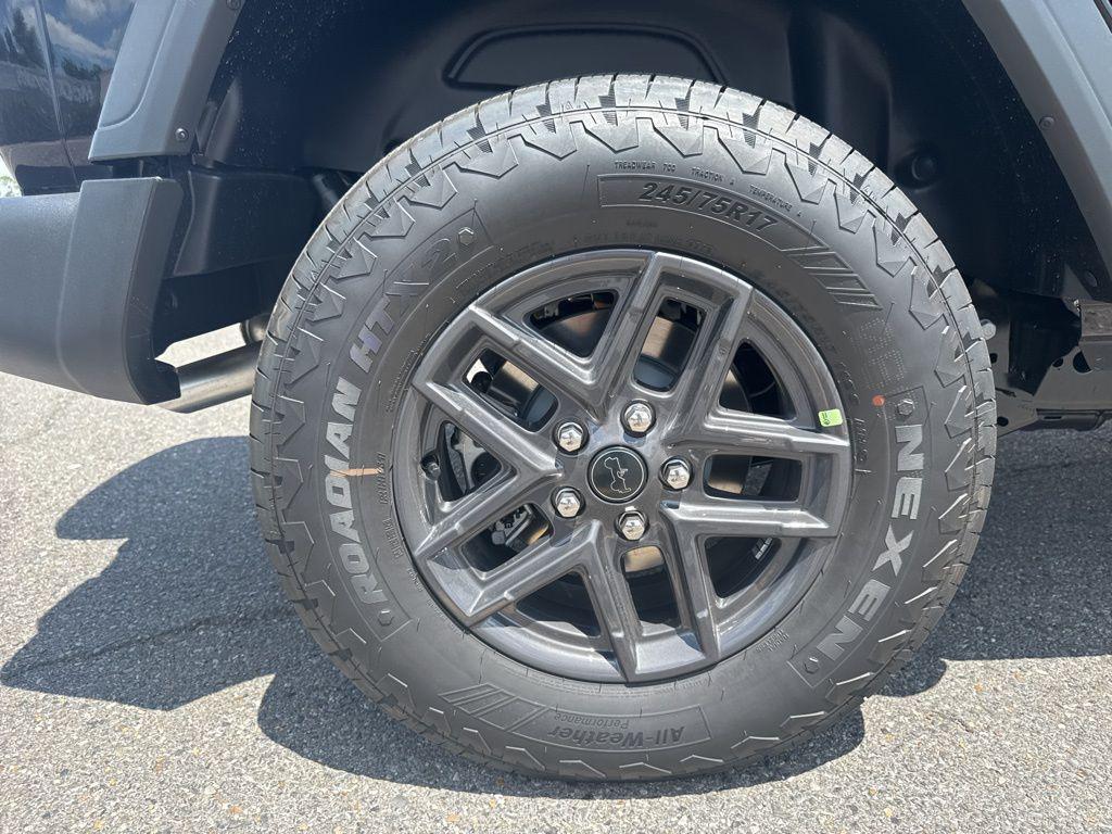 new 2025 Jeep Wrangler car, priced at $47,035