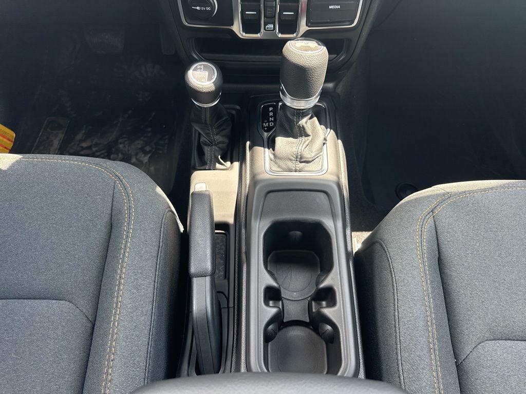 new 2025 Jeep Wrangler car, priced at $47,035