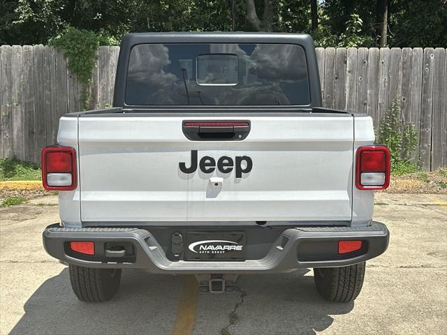 new 2024 Jeep Gladiator car, priced at $40,540