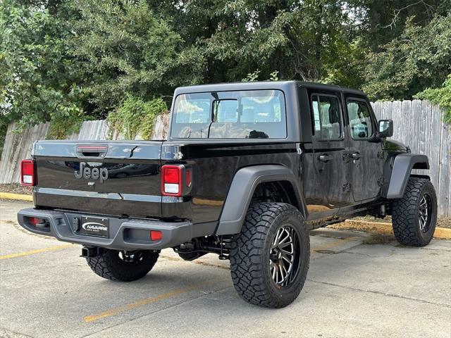 new 2024 Jeep Gladiator car, priced at $43,275