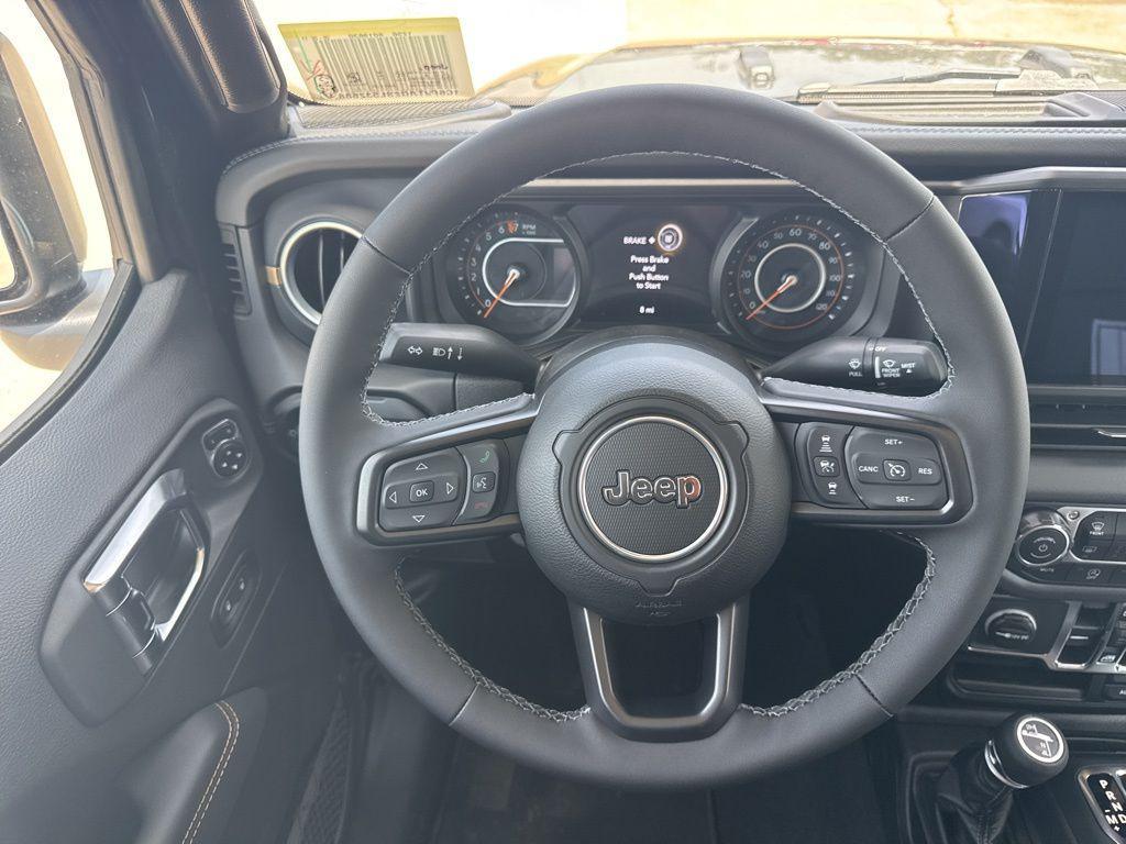 new 2025 Jeep Gladiator car, priced at $43,980