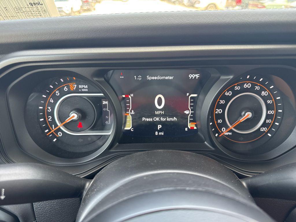 new 2025 Jeep Gladiator car, priced at $43,980
