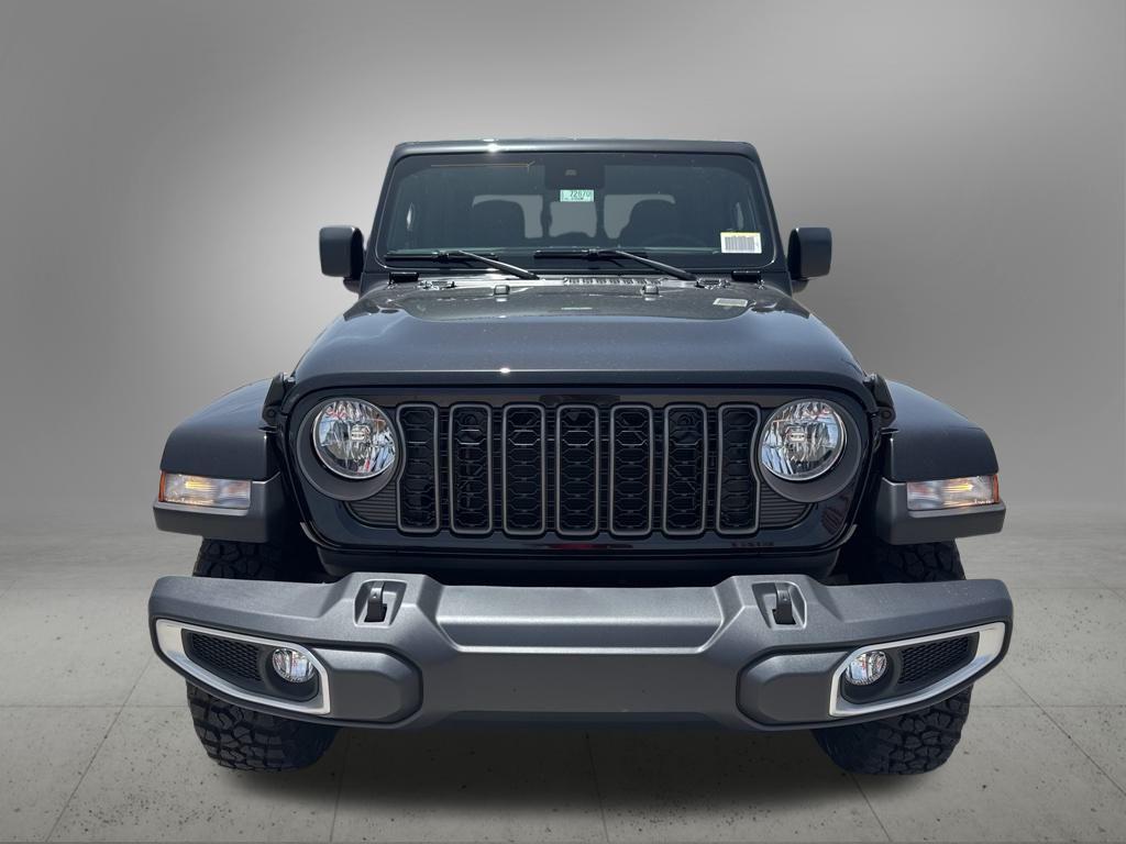 new 2025 Jeep Gladiator car, priced at $43,980