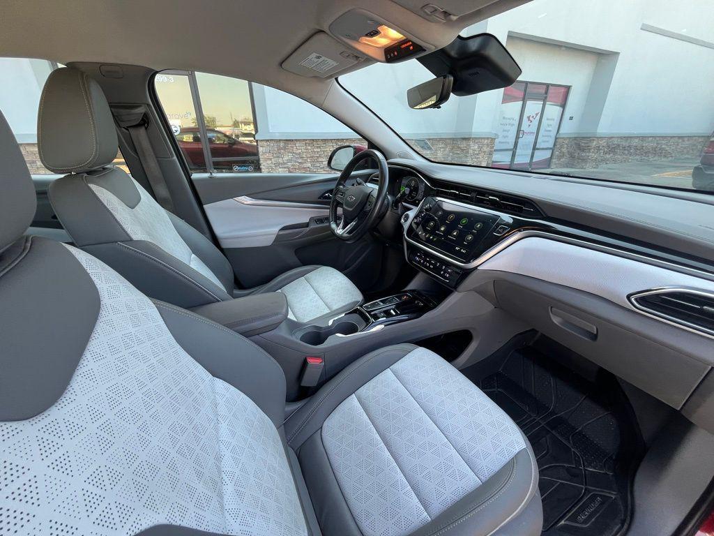 used 2022 Chevrolet Bolt EUV car, priced at $18,995