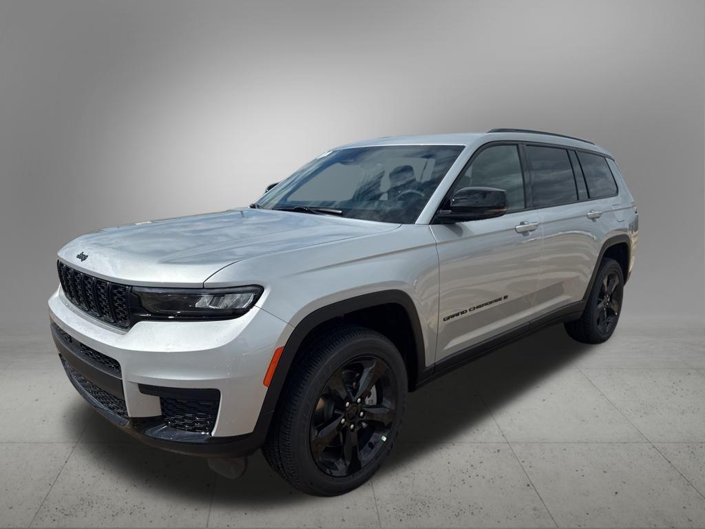 new 2025 Jeep Grand Cherokee L car, priced at $42,370
