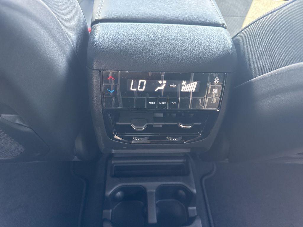 new 2025 Jeep Grand Cherokee L car, priced at $42,370