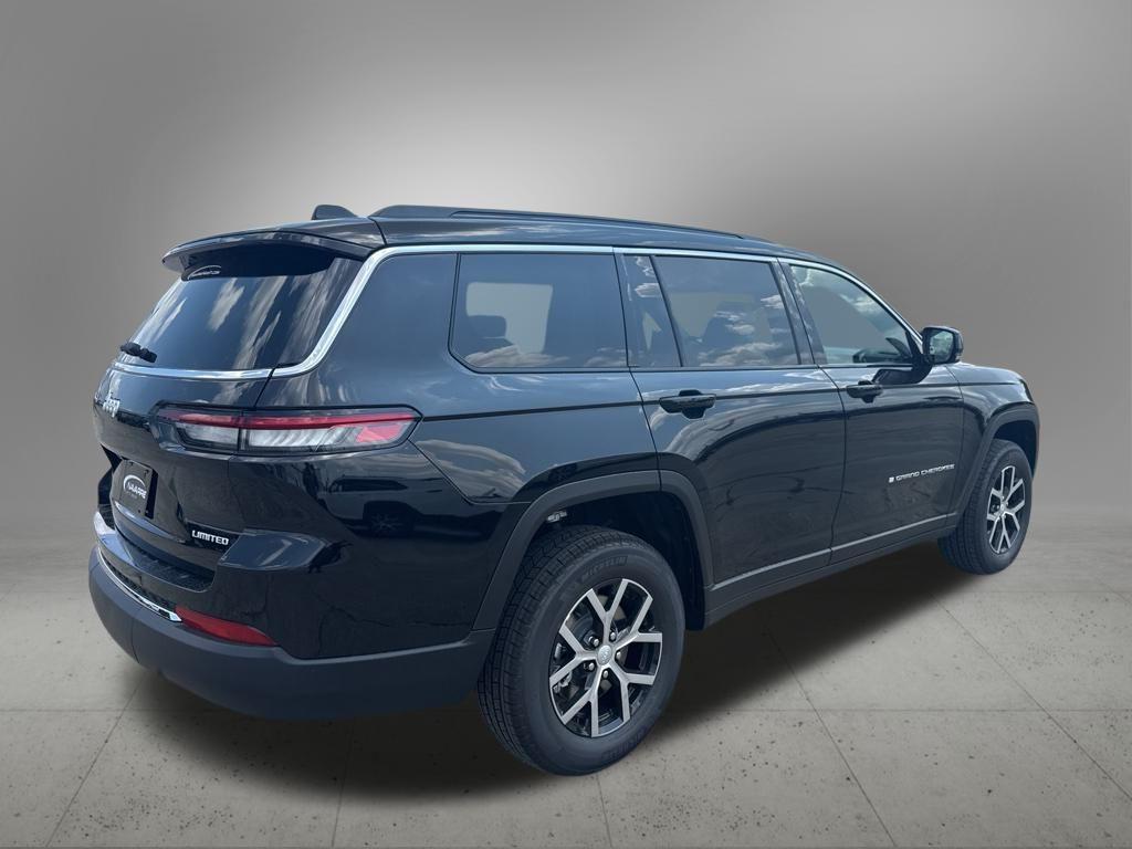 new 2025 Jeep Grand Cherokee L car, priced at $47,105