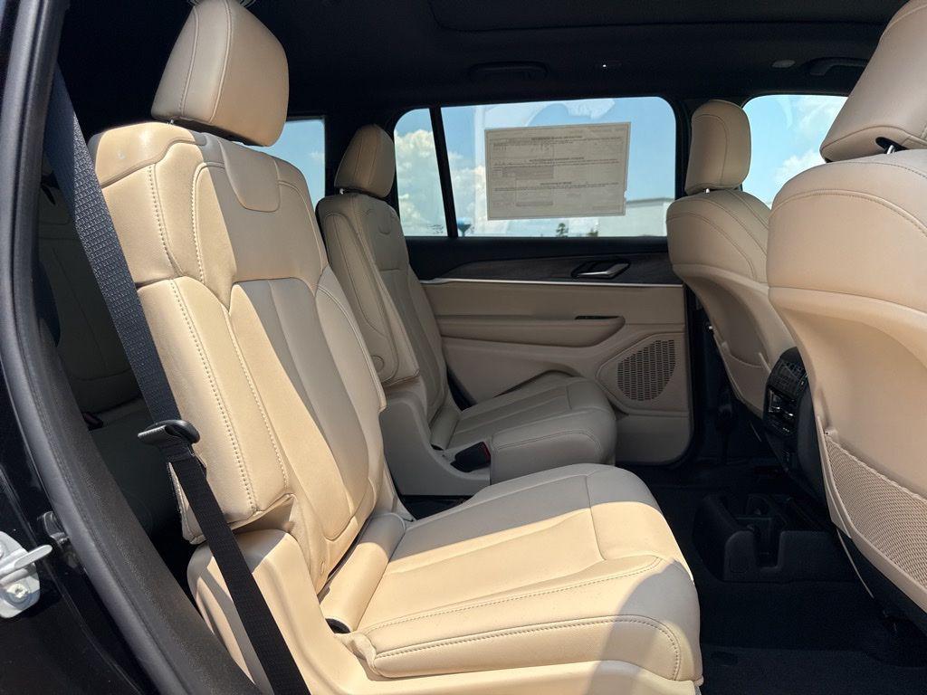 new 2025 Jeep Grand Cherokee L car, priced at $47,105