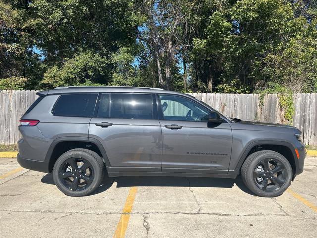 new 2025 Jeep Grand Cherokee L car, priced at $45,670