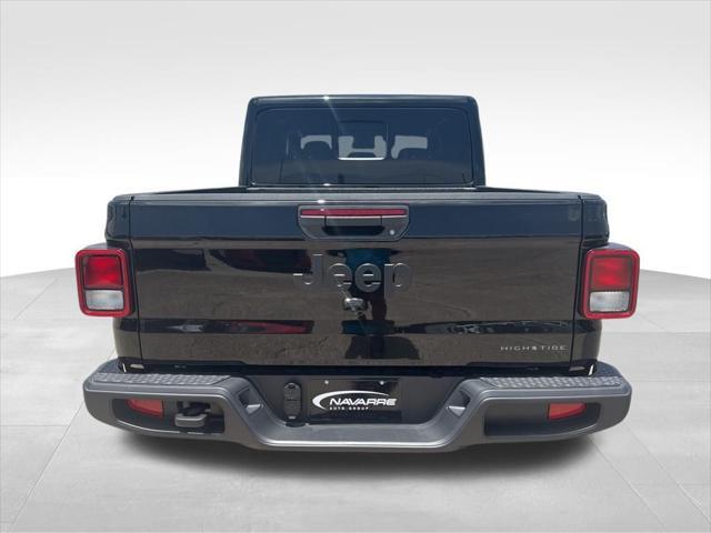 new 2025 Jeep Gladiator car, priced at $43,957