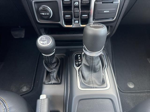 new 2025 Jeep Gladiator car, priced at $43,957