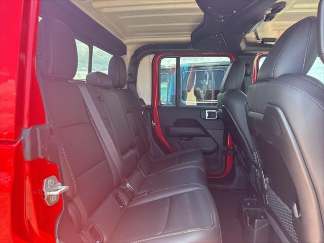 new 2025 Jeep Gladiator car, priced at $43,957