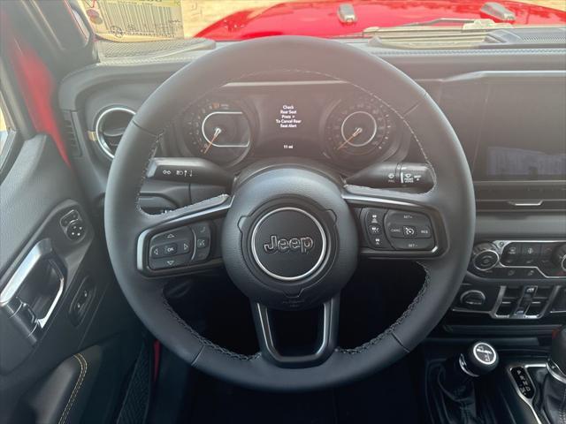 new 2025 Jeep Gladiator car, priced at $43,957
