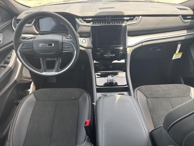 new 2025 Jeep Grand Cherokee L car, priced at $42,834