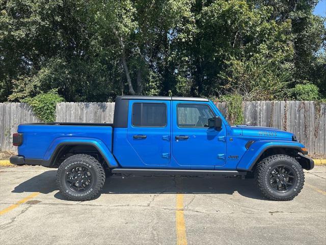 new 2024 Jeep Gladiator car, priced at $43,849