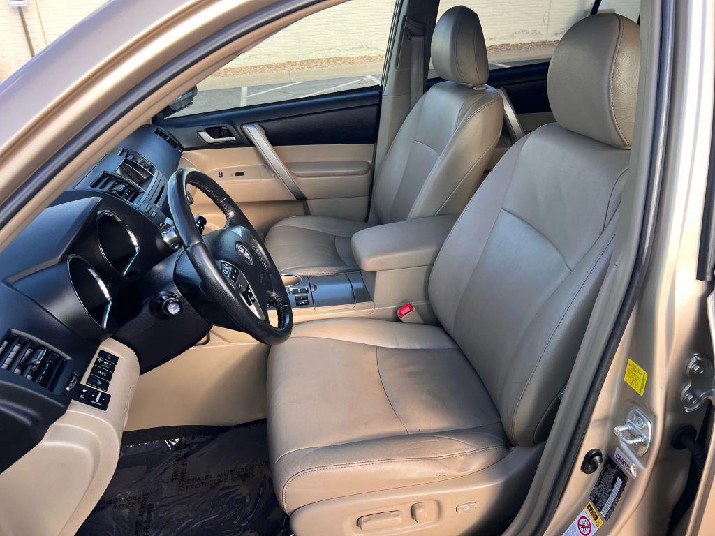 used 2011 Toyota Highlander car, priced at $11,495