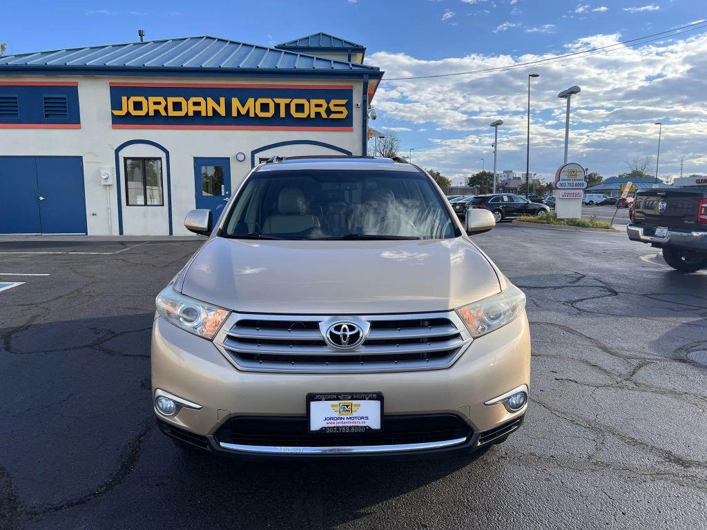 used 2011 Toyota Highlander car, priced at $11,495
