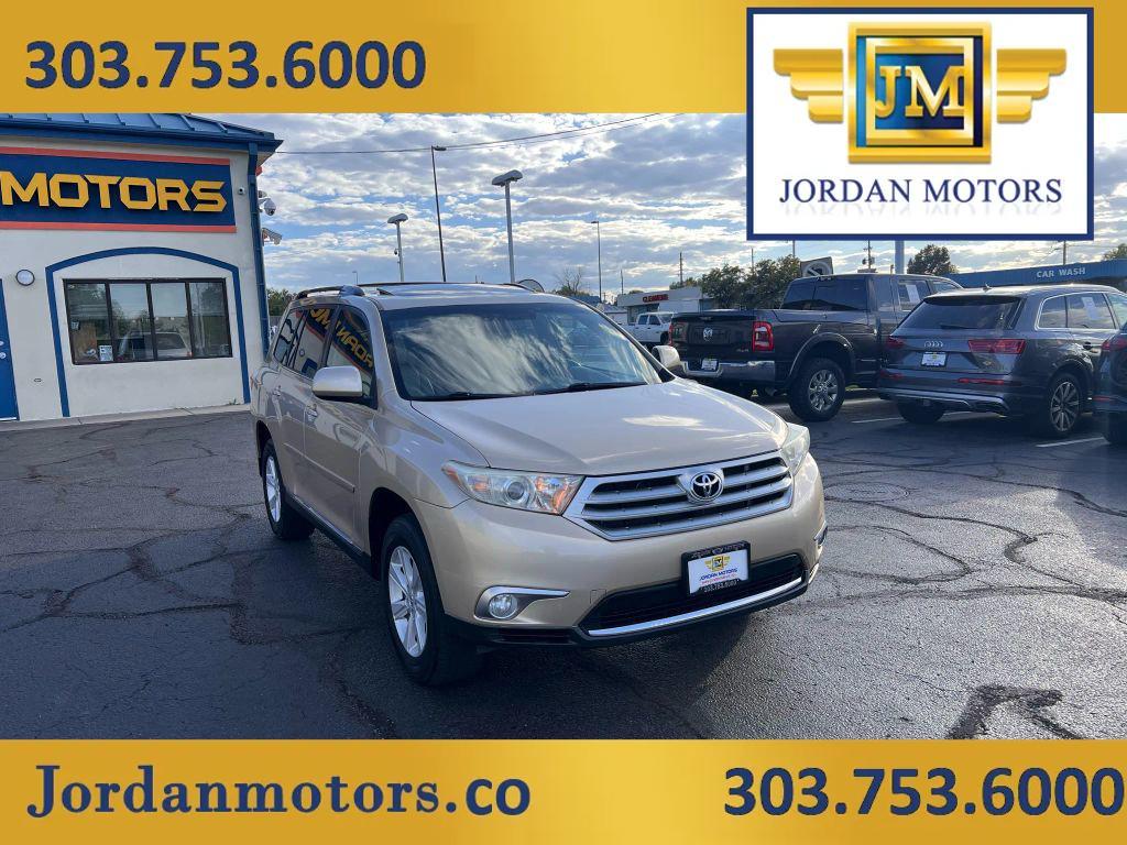 used 2011 Toyota Highlander car, priced at $11,495