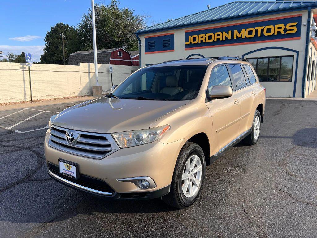 used 2011 Toyota Highlander car, priced at $11,495