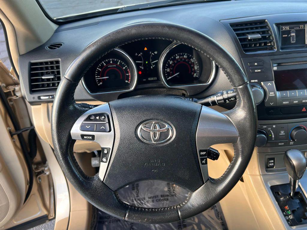 used 2011 Toyota Highlander car, priced at $11,495