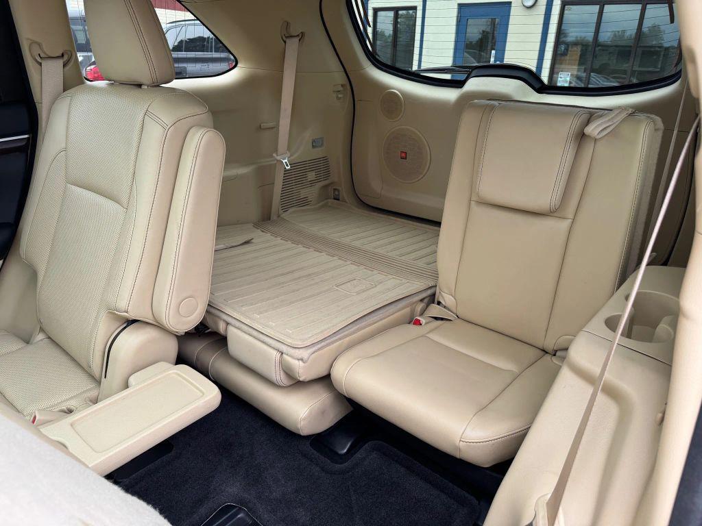 used 2015 Toyota Highlander Hybrid car, priced at $17,995
