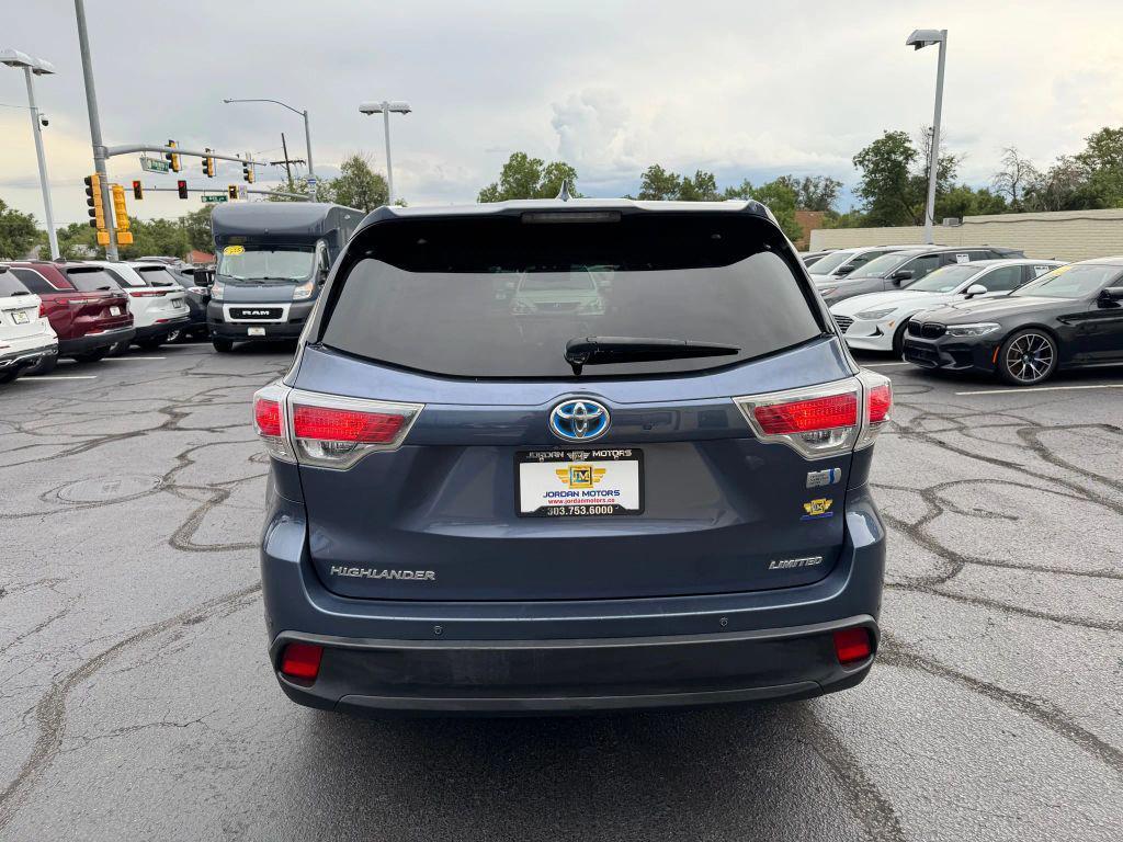 used 2015 Toyota Highlander Hybrid car, priced at $17,995