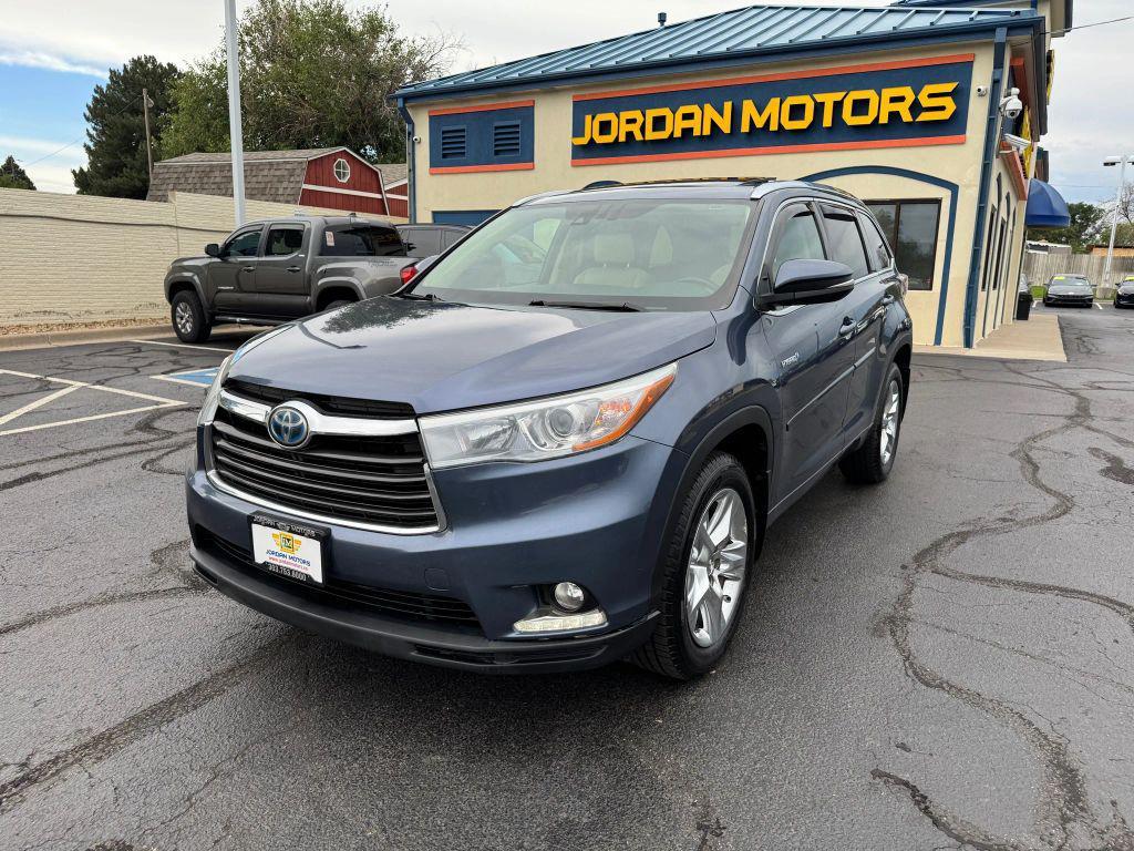 used 2015 Toyota Highlander Hybrid car, priced at $17,995