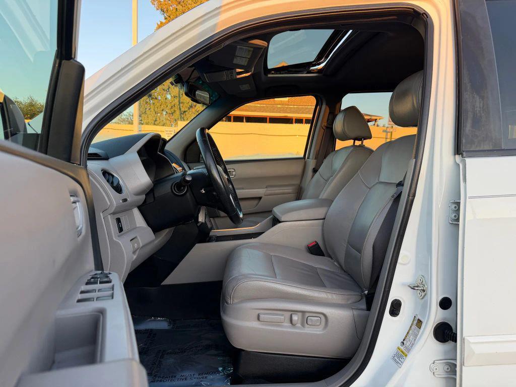 used 2014 Honda Pilot car, priced at $10,995