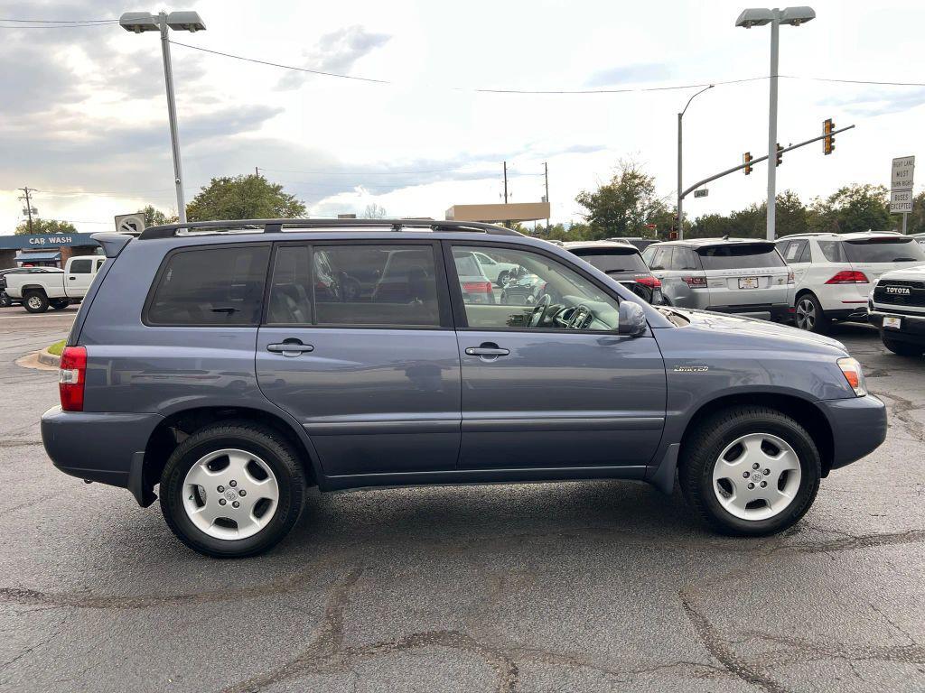 used 2005 Toyota Highlander car, priced at $6,495