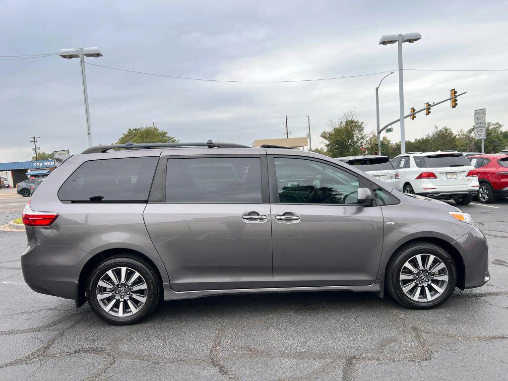 used 2018 Toyota Sienna car, priced at $17,499