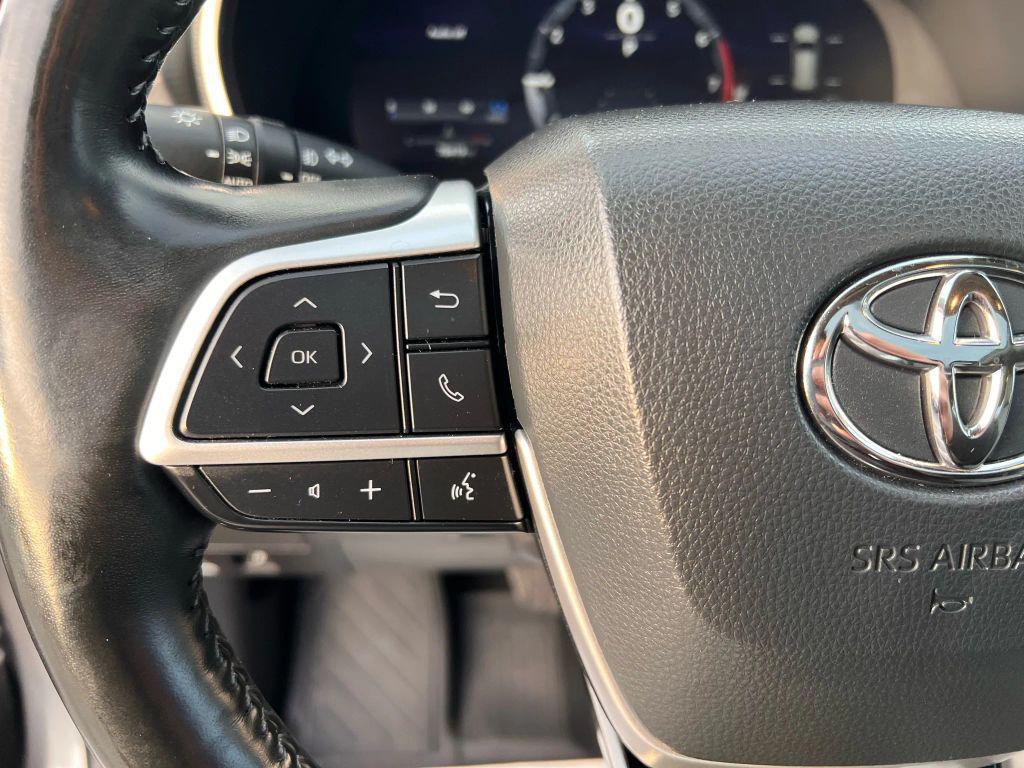 used 2023 Toyota Highlander car, priced at $36,995