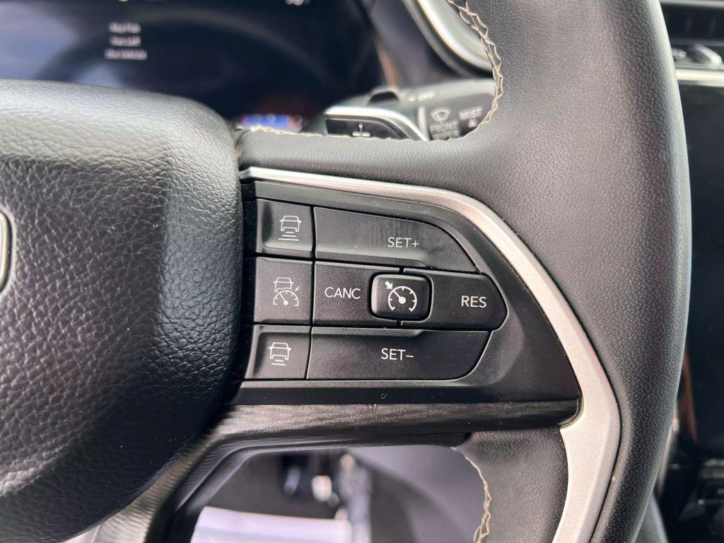 used 2023 Jeep Grand Cherokee car, priced at $23,995