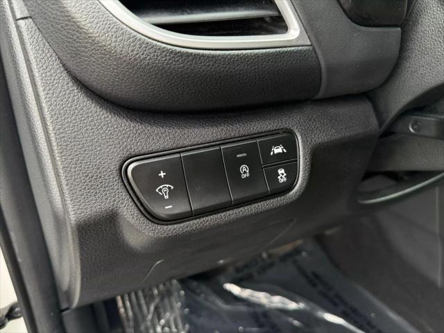 used 2023 Kia Seltos car, priced at $22,995